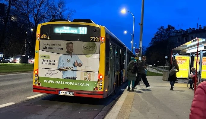 reklama tranzytowa reklama na autobusach